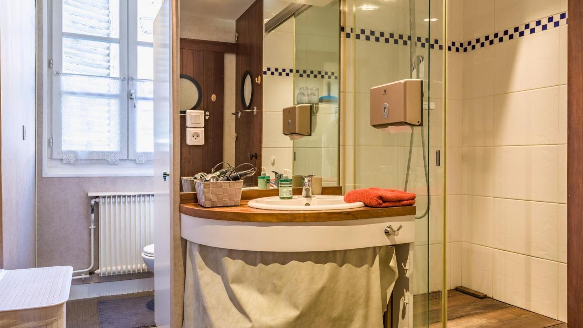 Chambre Privee Confort Charme Hypercentre Chez L'Habitant تروي المظهر الخارجي الصورة